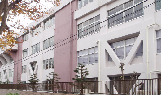 滋賀文教短期大学実習館
