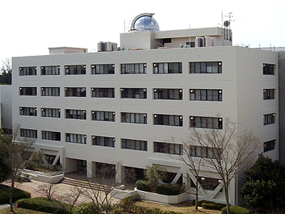 兵庫教育大学自然生活健康棟