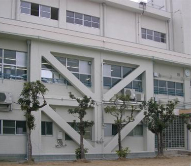 豊中市立第十中学校校舎特別、普通教室、及び管理棟
