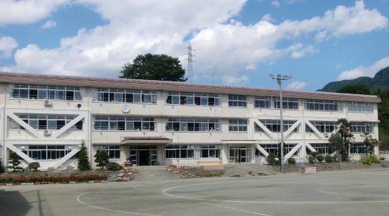 みなかみ町立古馬牧小学校