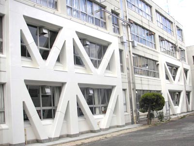春日井市立松原中学校本館・中館