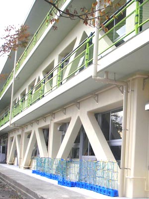 春日井市立藤山台東小学校本館