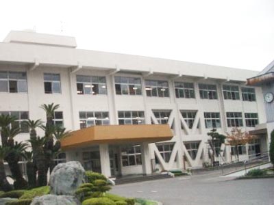 新居浜市立惣開小学校西棟