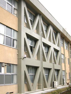 山梨県立増穂商業高校管理・普通教室棟他