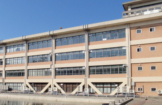 金沢工業大学11号館