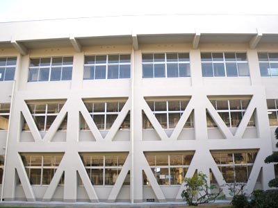 新居浜市立角野中学校南棟