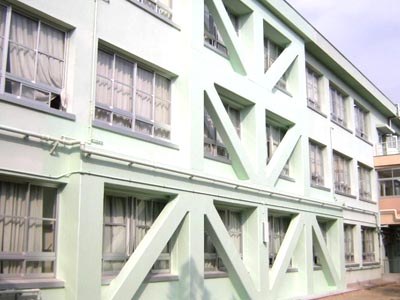 大阪府立大和川高校普通教室棟