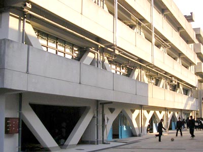 吹田市立千里丘中学校