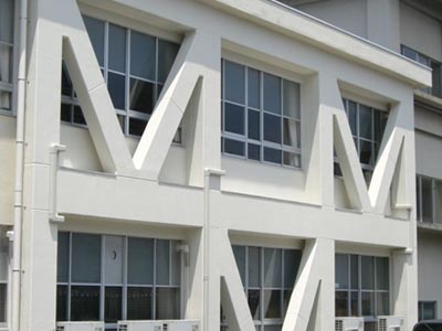 敦賀市立粟野中学校管理棟