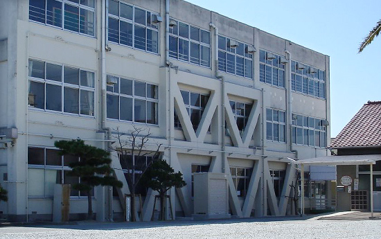 明石市立江井島小学校東・北校舎