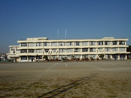 日野市立滝合小学校