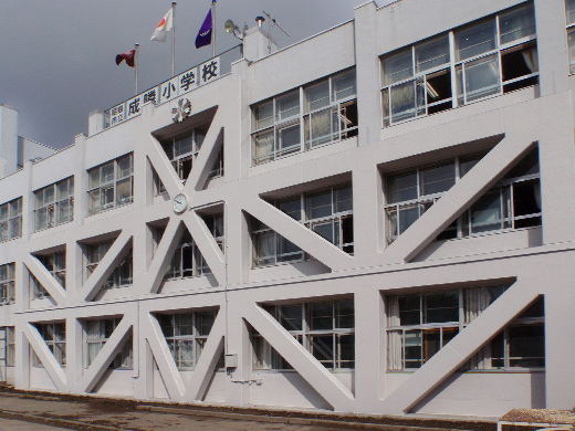 昭島市立成隣小学校