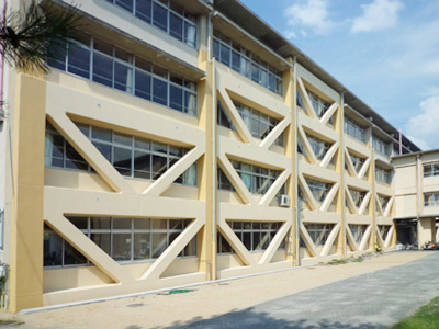 交野市立第三中学校（1、7棟）