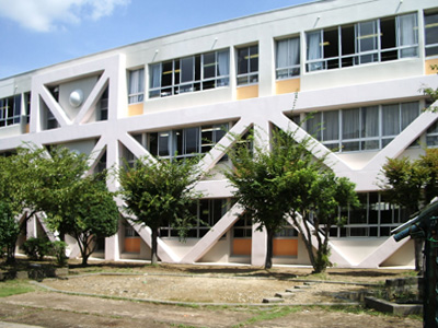 交野市立倉治小学校