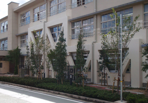 西宮市立甲東小学校南棟・北中棟