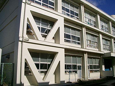 茅ヶ南足柄市立岡本小学校