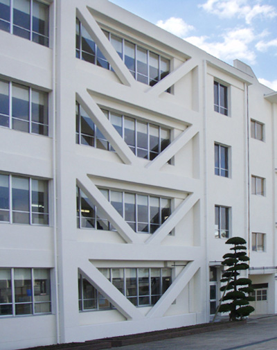 学校法人三田尻学園　誠英高等学校