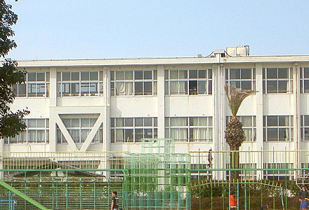 大府市立神田小学校南館西