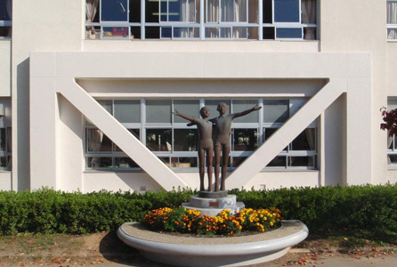 大府市立共長小学校南館西