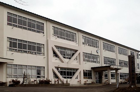 外ｹ浜町立三厩小学校