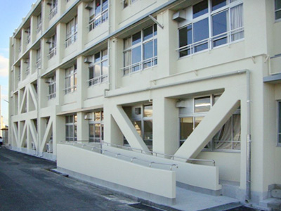 羽曳野市立高鷲中学校①・③棟