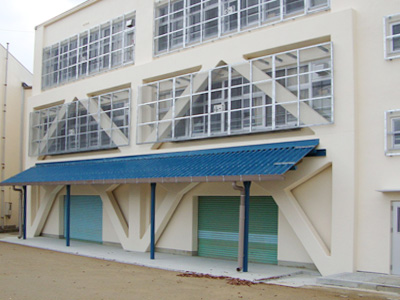 羽曳野市立高鷲小学校