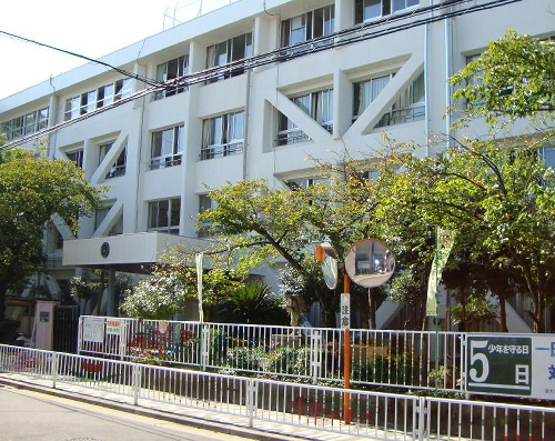 泉大津市立穴師小学校