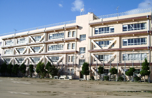 茨木市立東中学校南棟