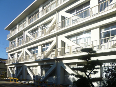 大垣市立赤坂中学校中舎