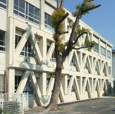 岸和田市立春木中学校