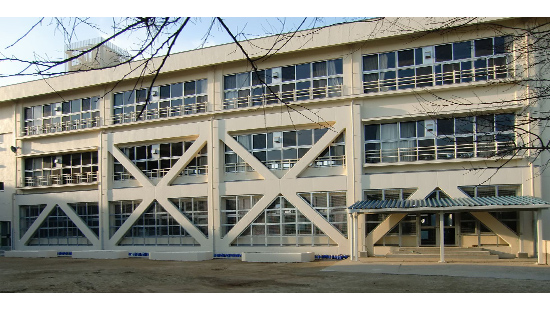 羽曳野市立高鷲南小学校