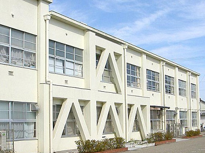 蟹江町立須西小学校