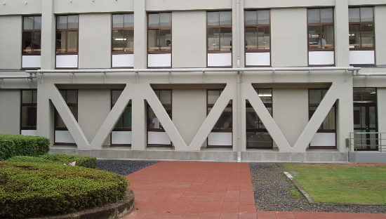 葛城市立新庄中学校