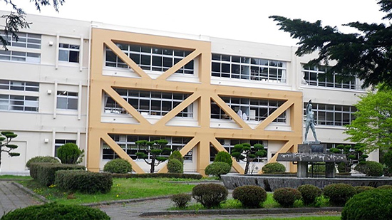 六戸町立六戸中学校