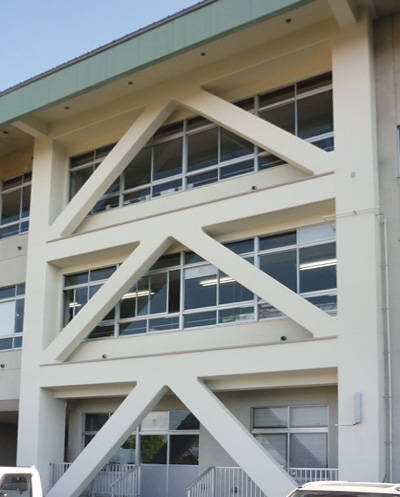 山形市立西小学校校