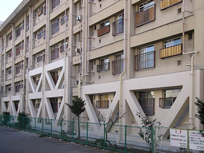 吹田市営豊津住宅T-3棟