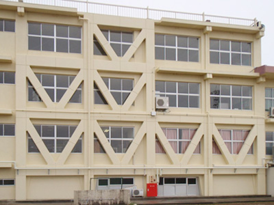 三重徳風高等学校教室棟