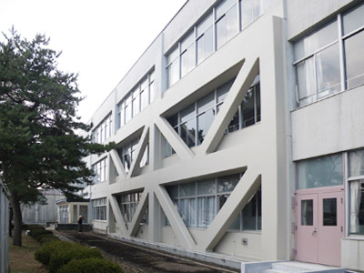 八戸市立多賀小学校校舎