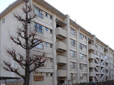 都市再生機構岩倉団地（22－支ー岩倉2号棟他6棟）