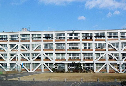 各務原市立川島中学校