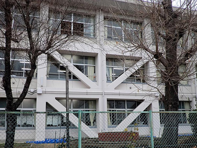岩倉市立五条川小学校本館
