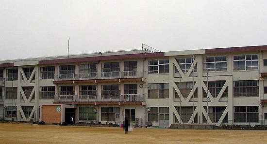 今治市立日高小学校