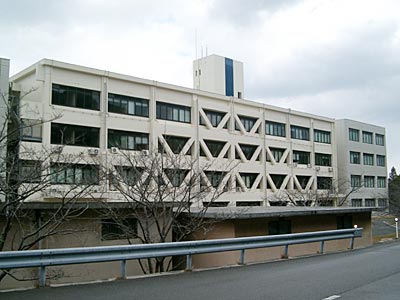 弓削商船高等専門学校　商船学科棟