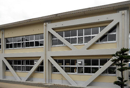 日高西中学校特別教室棟