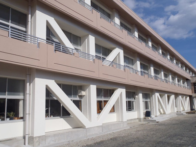 北茨城市中郷中学校