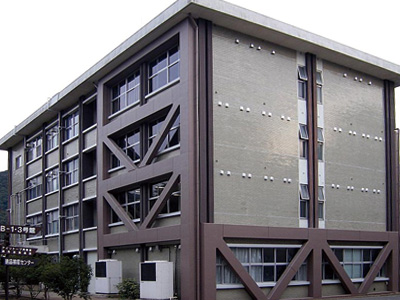 山梨大学工学部B2号館