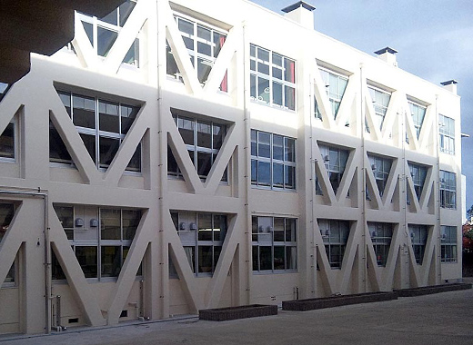 広島市立神崎小学校（校舎2号棟）