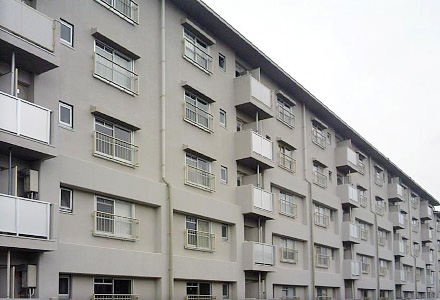 UR観月橋団地７号棟