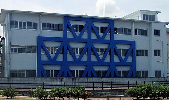 学校法人扇城学園東九州龍谷高等学校2号館