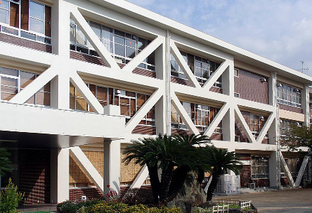 貝塚市立南小学校